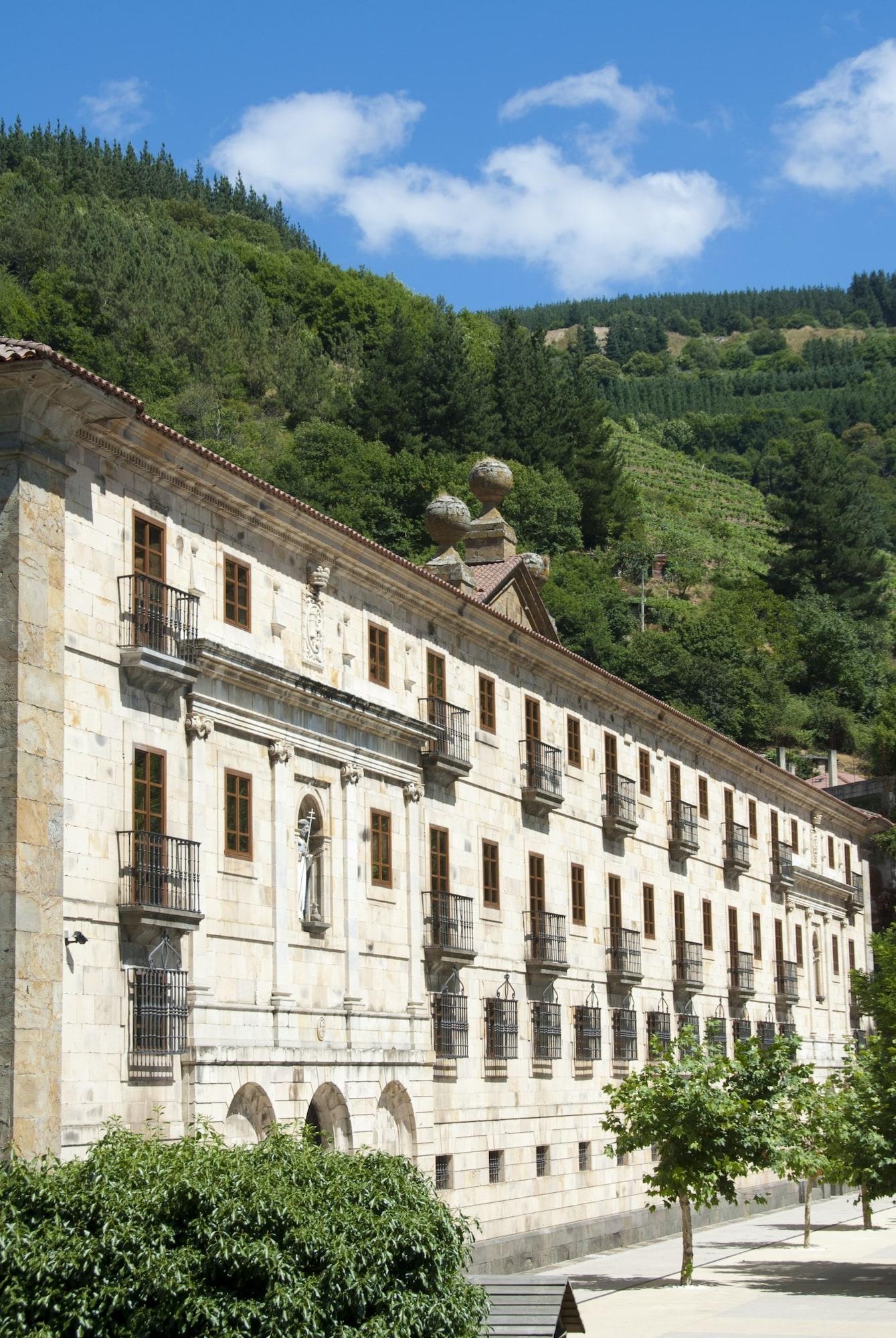 Parador De Corias Exterior photo