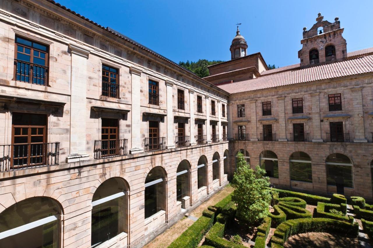 Parador De Corias Exterior photo